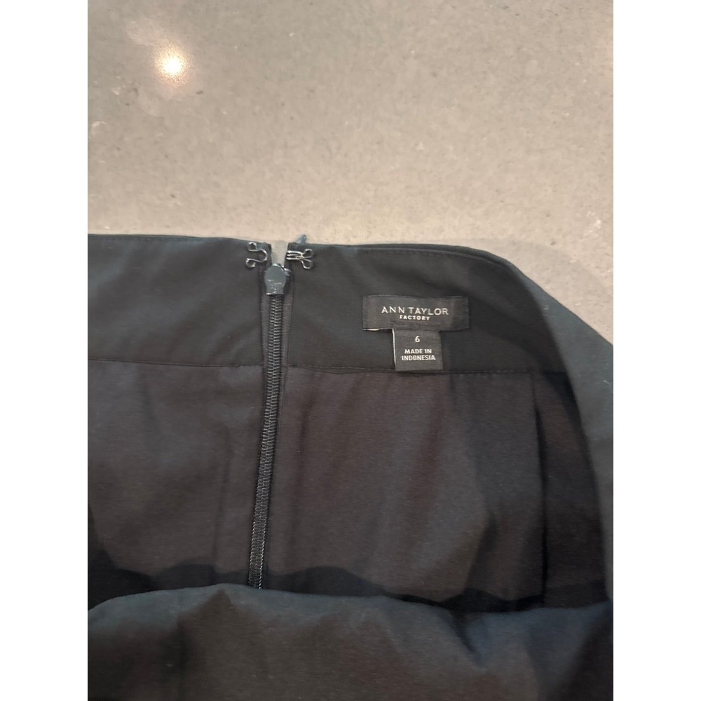 Ann Taylor Factory Pencil Skirt‎ Size 6 black womens skirt - Picture 3 of 5